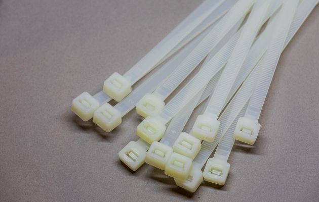 2.5MM WHITE CABLE TIES